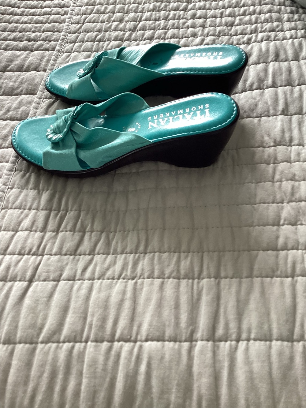 Italian Shoemakers Teal Knot Wedge Sandals. NWT - Picture 4 of 4